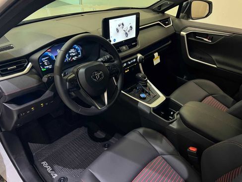 Certified 2025 Toyota RAV4 XSE image 2