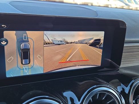 New 2026 Mercedes-Benz GLB 250 4MATIC image 11