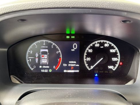 Used 2025 Honda HR-V LX image 17