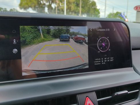 Used 2024 Kia Seltos EX FWD image 20