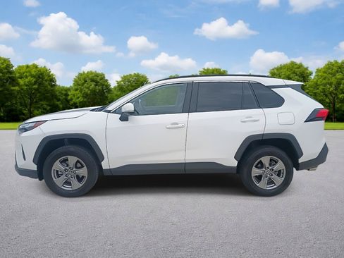Used 2024 Toyota RAV4 XLE FWD image 4