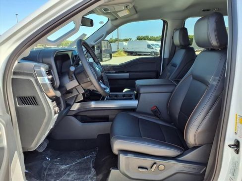 New 2026 Ford F250 Lariat w/ FX4 Off-Road Package image 27