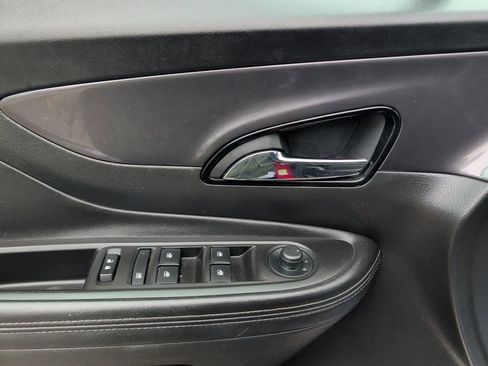 Used 2019 Buick Encore Preferred image 10