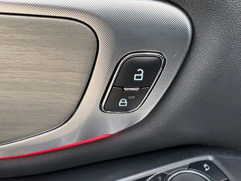 Used 2025 Ford Expedition Platinum w/ Driver's Package image 16