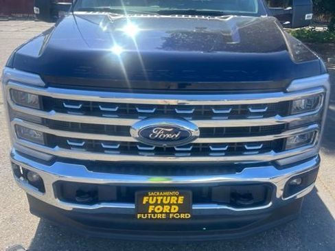 Used 2024 Ford F250 Lariat AWD/4WD image 2