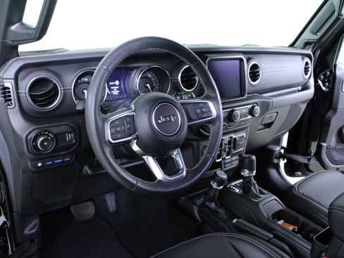 Used 2023 Jeep Wrangler Sahara w/ Cold Weather Group image 21