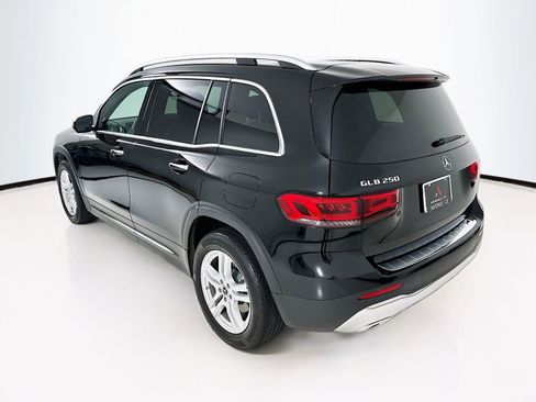 Used 2023 Mercedes-Benz GLB 250 image 6