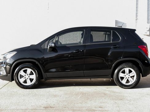 Used 2020 Chevrolet Trax LS w/ Tint and Cruise Package image 10