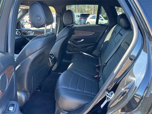 Used 2022 Mercedes-Benz GLC 300 w/ Premium Package Lite image 6