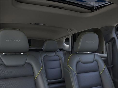 New 2026 Chevrolet Trax ACTIV w/ Sunroof Package image 24