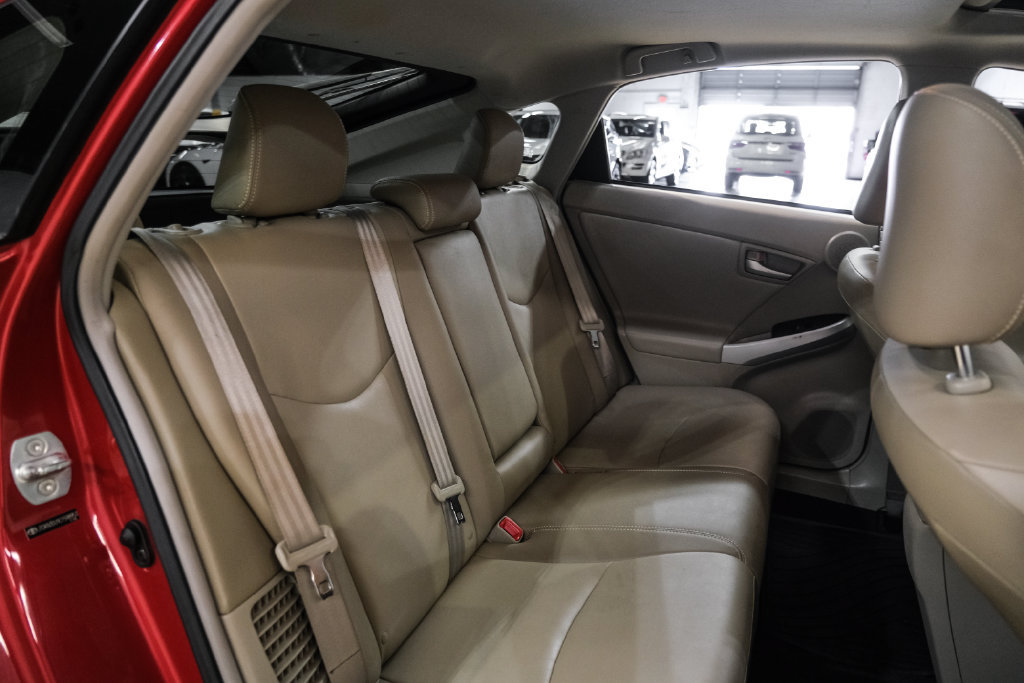 Used 2012 Toyota Prius Four w/ Deluxe Solar Roof Pkg FWD image 33