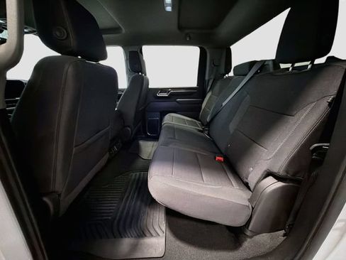 Used 2025 GMC Sierra 2500 SLE w/ SLE Value Package; AWD/4WD image 19