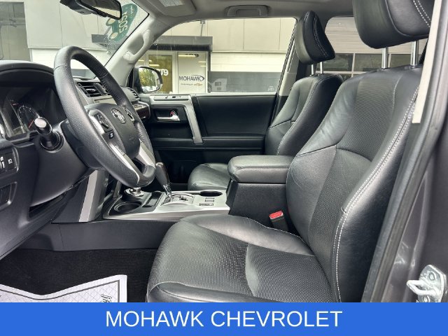 Used 2021 Toyota 4Runner Limited AWD/4WD image 21