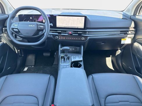New 2026 Kia Sportage SX FWD image 12