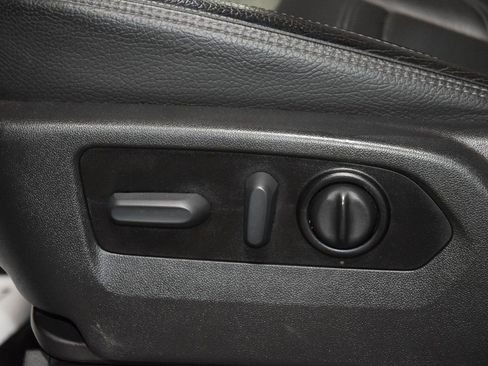 Used 2022 GMC Sierra 3500 Denali w/ Denali Ultimate Package image 40