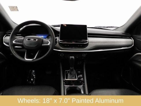 Used 2023 Jeep Compass Latitude image 26