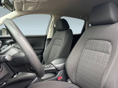 Used 2025 Honda HR-V LX image 21