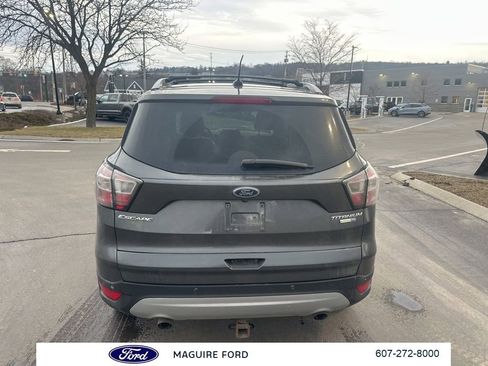 Used 2017 Ford Escape Titanium image 5