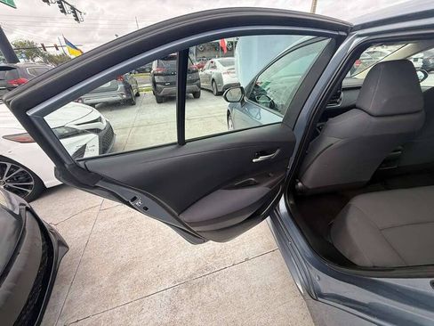 Used 2020 Toyota Corolla LE FWD image 15