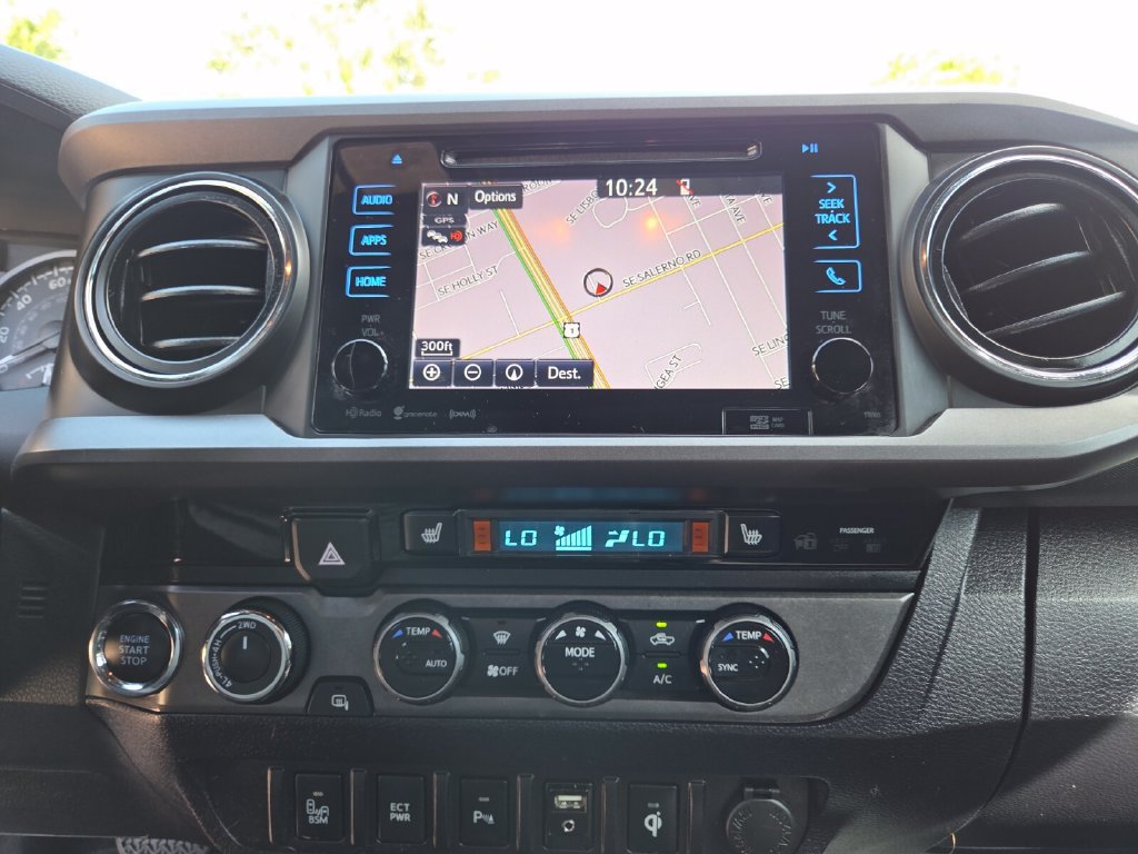 Certified 2017 Toyota Tacoma TRD Sport w/ Premium & Technology Package AWD/4WD image 28