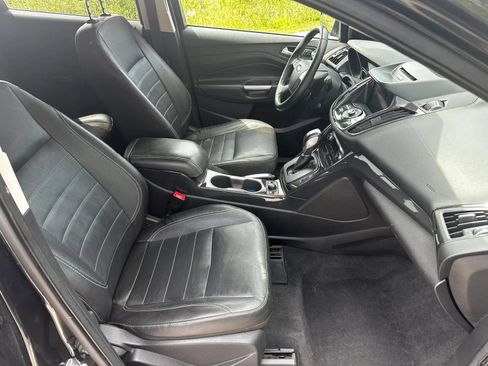 Used 2014 Ford Escape Titanium FWD image 10