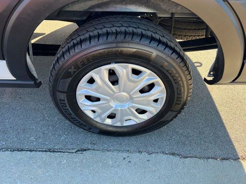 Used 2023 Ford Transit 350 XLT image 14