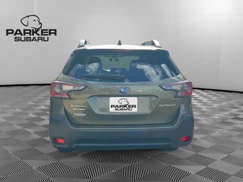 Used 2024 Subaru Outback Premium AWD/4WD image 4