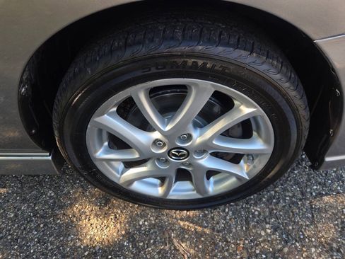 Used 2014 MAZDA MAZDA5 Grand Touring FWD image 38