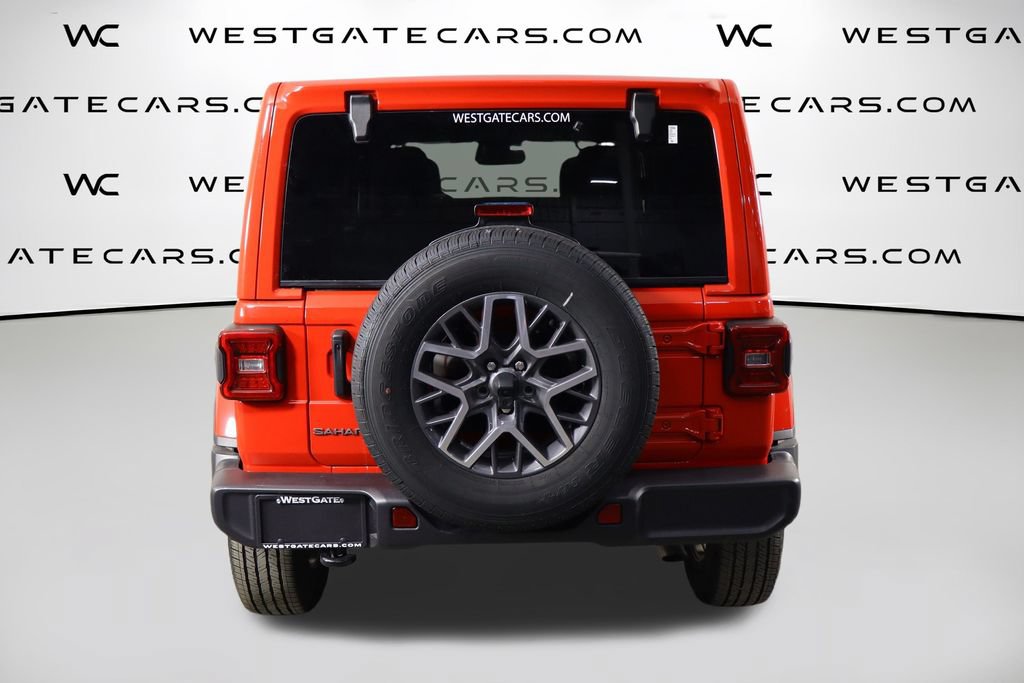 Used 2026 Jeep Wrangler Unlimited Sahara AWD/4WD image 11