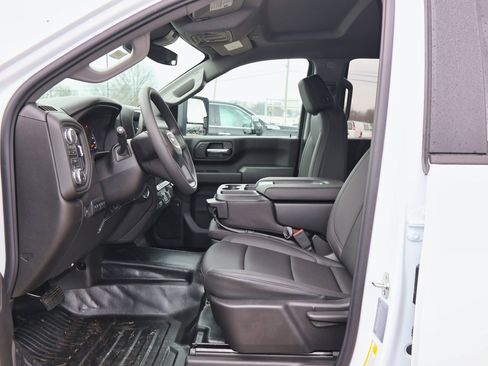 New 2026 GMC Sierra 3500 Pro image 7