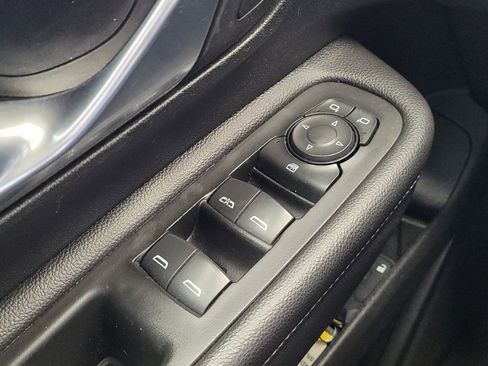 Used 2022 GMC Terrain SLE w/ Driver Convenience Package image 27