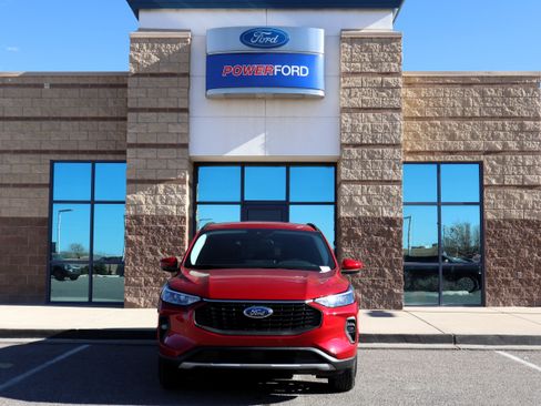 New 2026 Ford Escape SE image 3