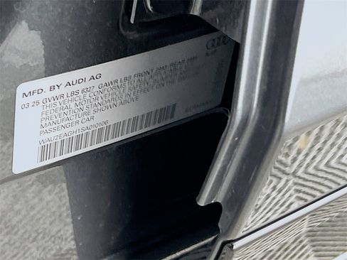 Used 2025 Audi S6 e-tron Premium Plus w/ Premium Plus image 29