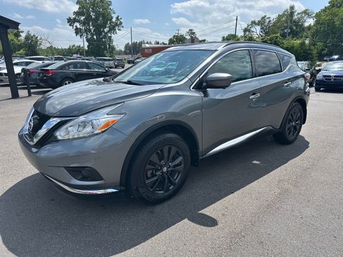 Used 2017 Nissan Murano SV w/ Premium Plus Package AWD/4WD image 7