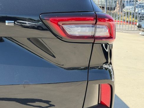 New 2025 Ford Escape Active image 15