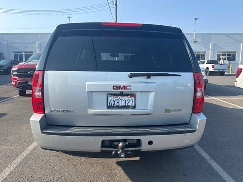 Used 2012 GMC Yukon 4WD Hybrid image 8