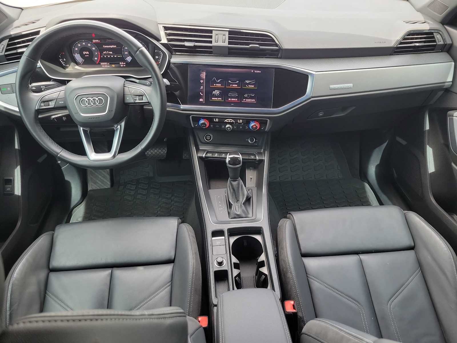 Used 2021 Audi Q3 2.0T Premium w/ Convenience Package AWD/4WD image 13