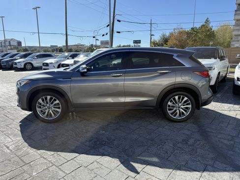 Certified 2025 INFINITI QX50 Pure image 4