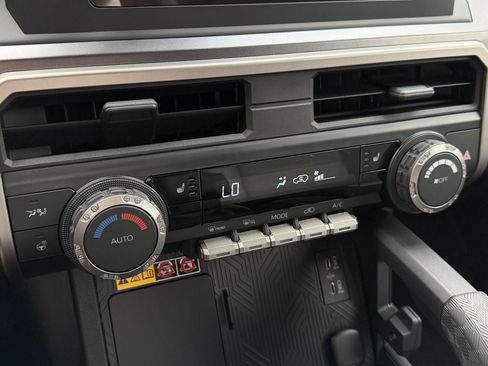 New 2026 Toyota 4Runner TRD Off-Road AWD/4WD image 18