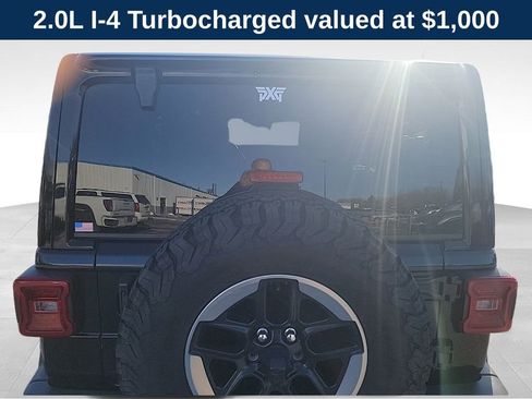 Used 2019 Jeep Wrangler Unlimited Sahara image 8