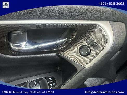 Used 2015 Nissan Altima 2.5 SL w/ Technology Package FWD image 17
