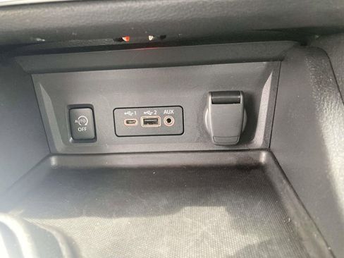 Used 2025 Nissan Sentra SV FWD image 23