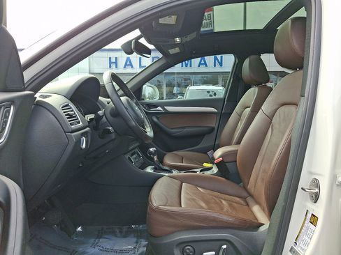 Used 2018 Audi Q3 2.0T Premium w/ Convenience Package image 14