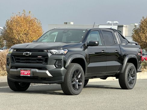 New 2025 Chevrolet Colorado Trail Boss w/ Midnight Edition image 8