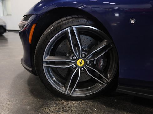 Used 2021 Ferrari Roma RWD image 14