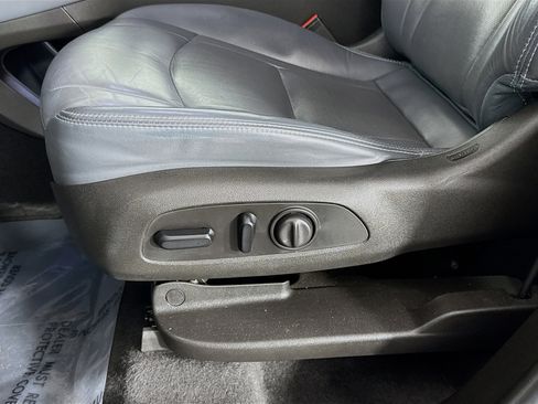 Used 2018 Buick Enclave Premium w/ Experience Buick Package image 23