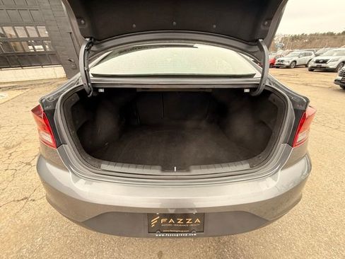 Used 2019 Hyundai Elantra SE w/ Cargo Package image 13