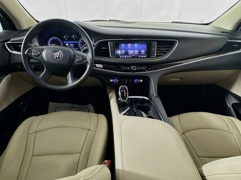 Used 2020 Buick Enclave Essence w/ Sound and Sites Package image 24