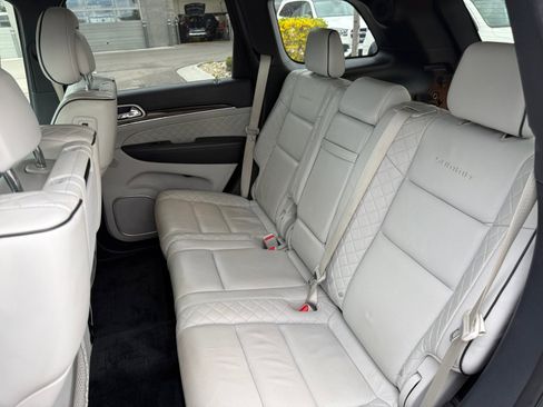 Used 2019 Jeep Grand Cherokee Summit AWD/4WD image 21