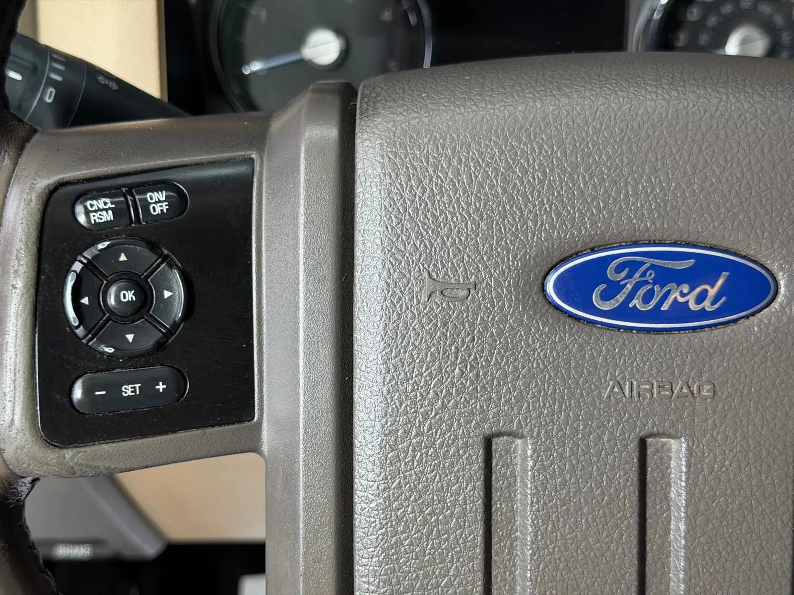 Used 2014 Ford F250 Lariat w/ Lariat Ultimate Package AWD/4WD image 34